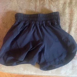 Tracker Low-Rise Lined Short 4" (TAG STILL ON)